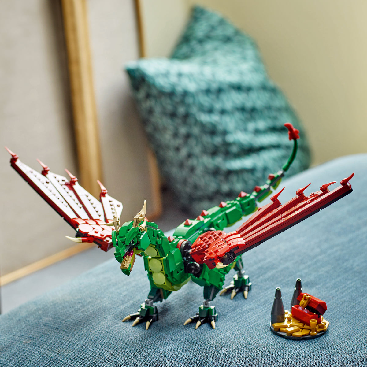 LEGO Creator 3 in 1 31161 Medieval Dragon lifestyle