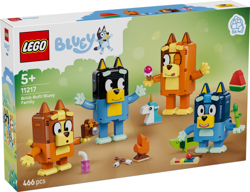 LEGO Bluey 11217 Brick-Built Bluey Family box