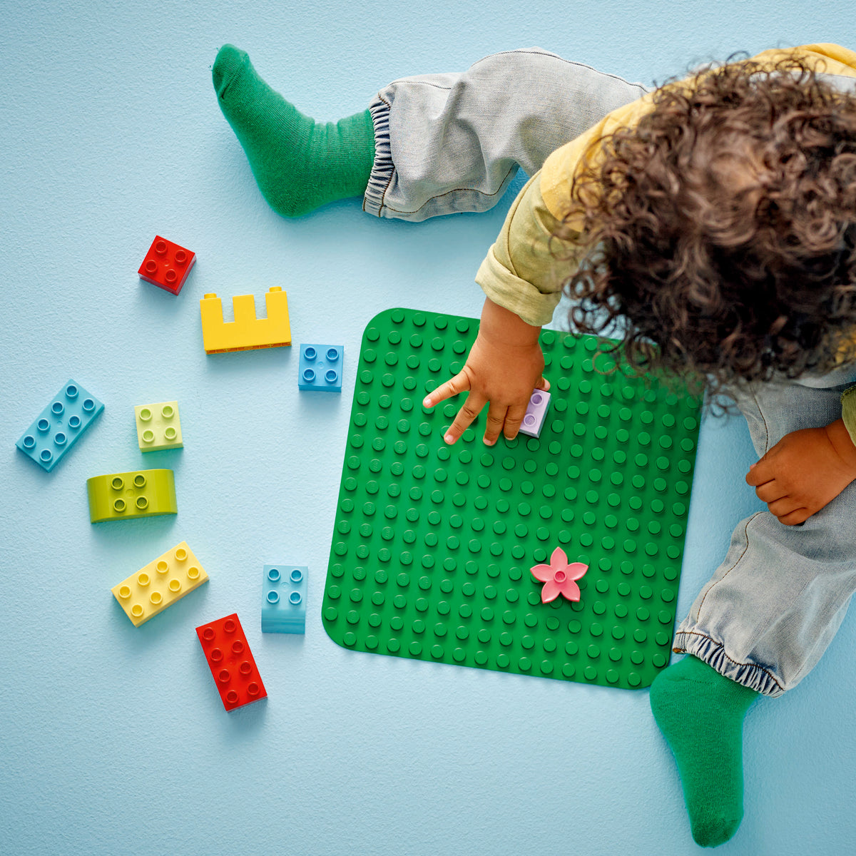 LEGO DUPLO 10460 Green Building Plate lifestyle