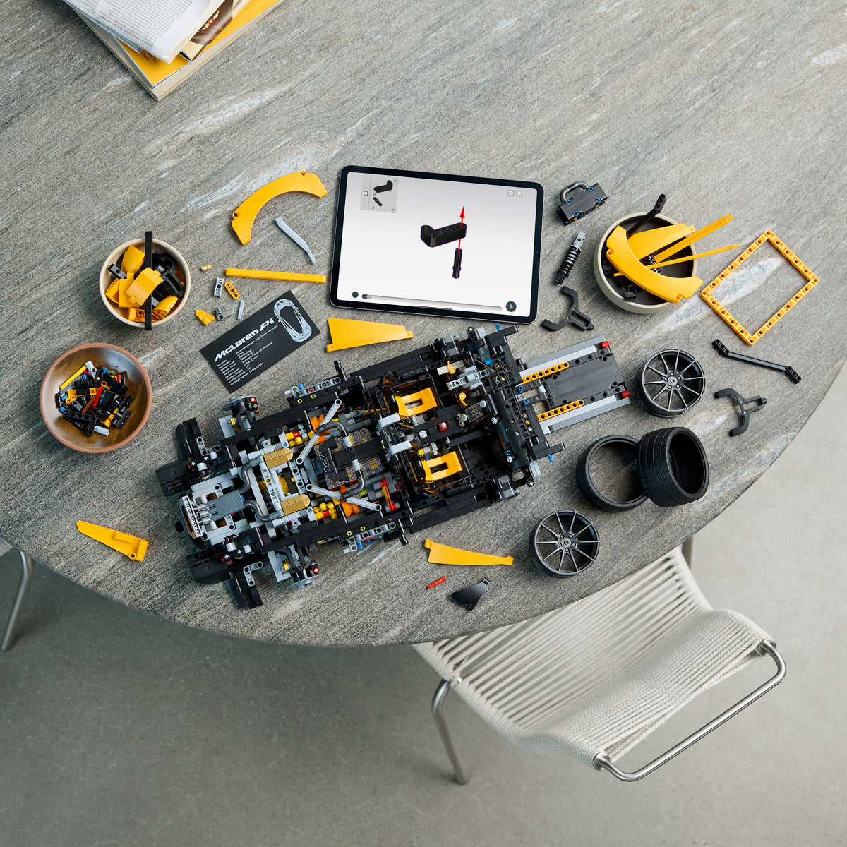 LEGO D2C Technic 42172 McLaren Supercar lifestyle