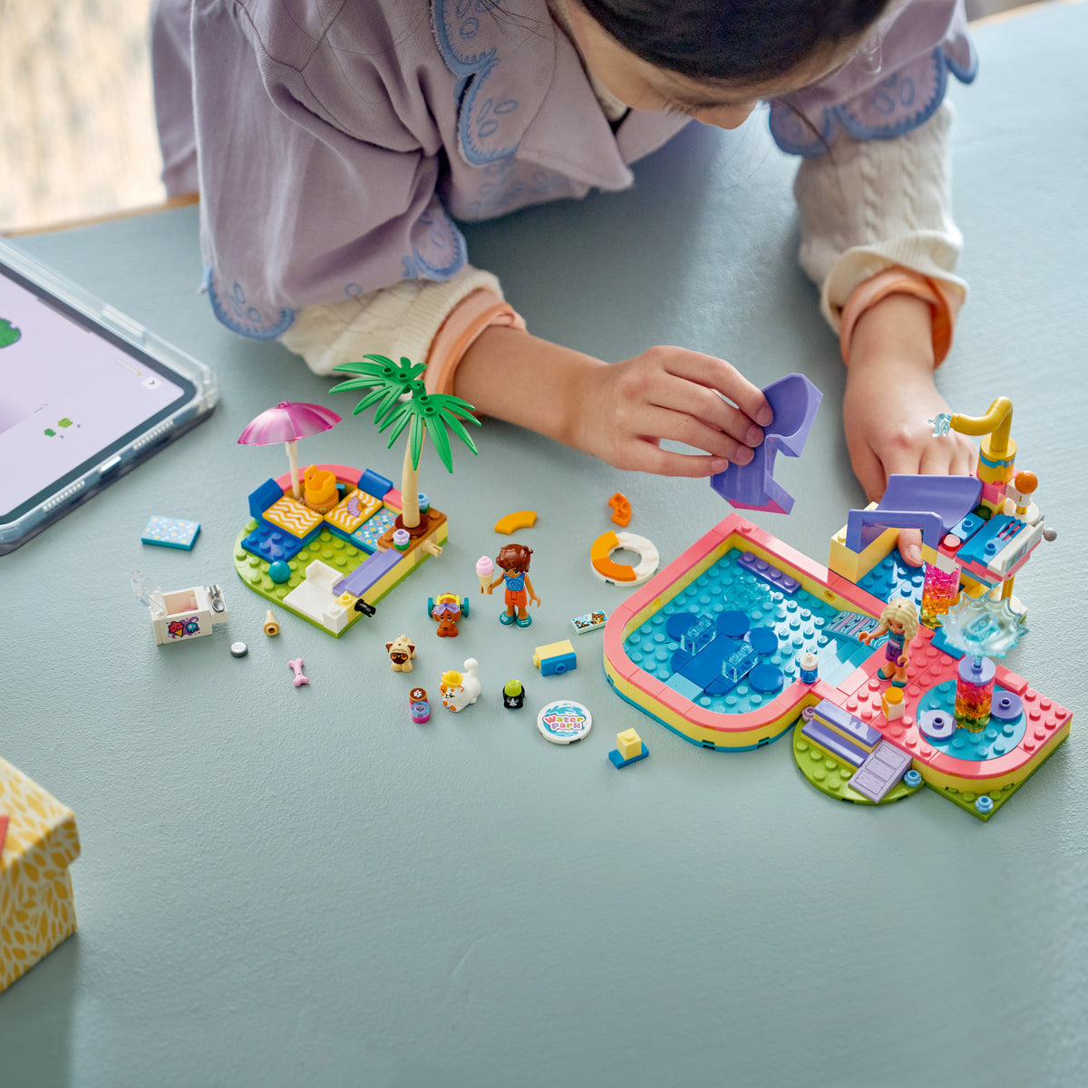 LEGO Friends 42676 Fun Water Park Day lifestyle