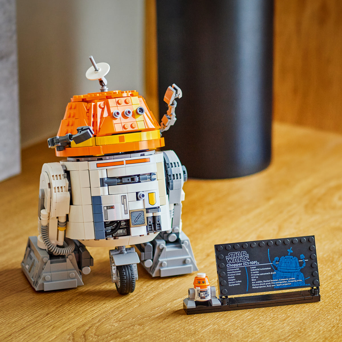 LEGO Star Wars 75416 Chopper lifestyle