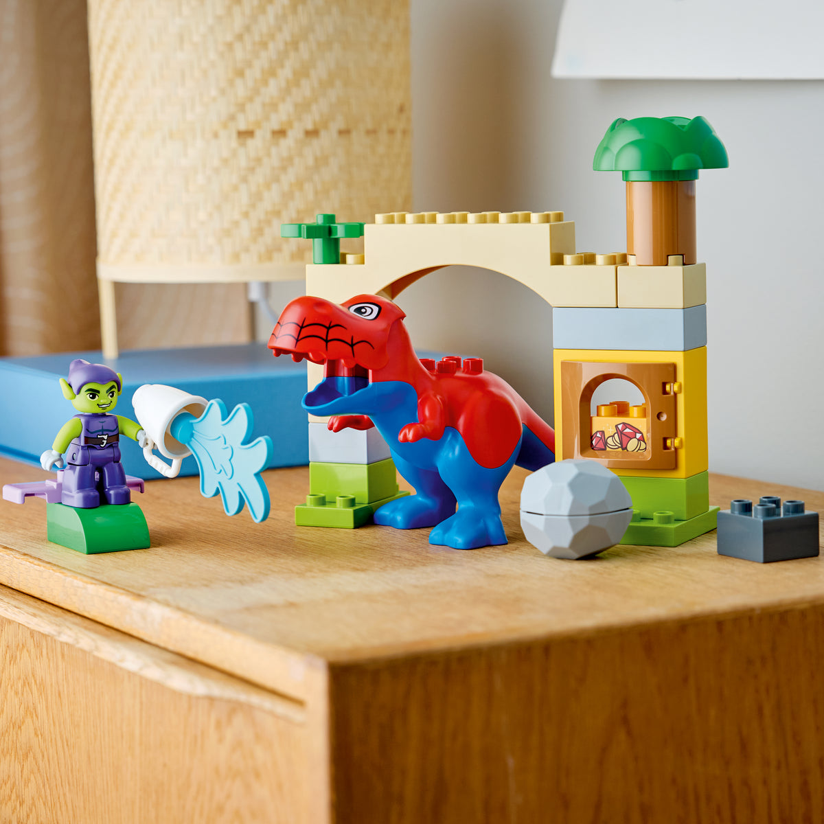 LEGO DUPLO Disney TM 10463 Dinosaur Spidey-Rex vs. Green Goblin lifestyle