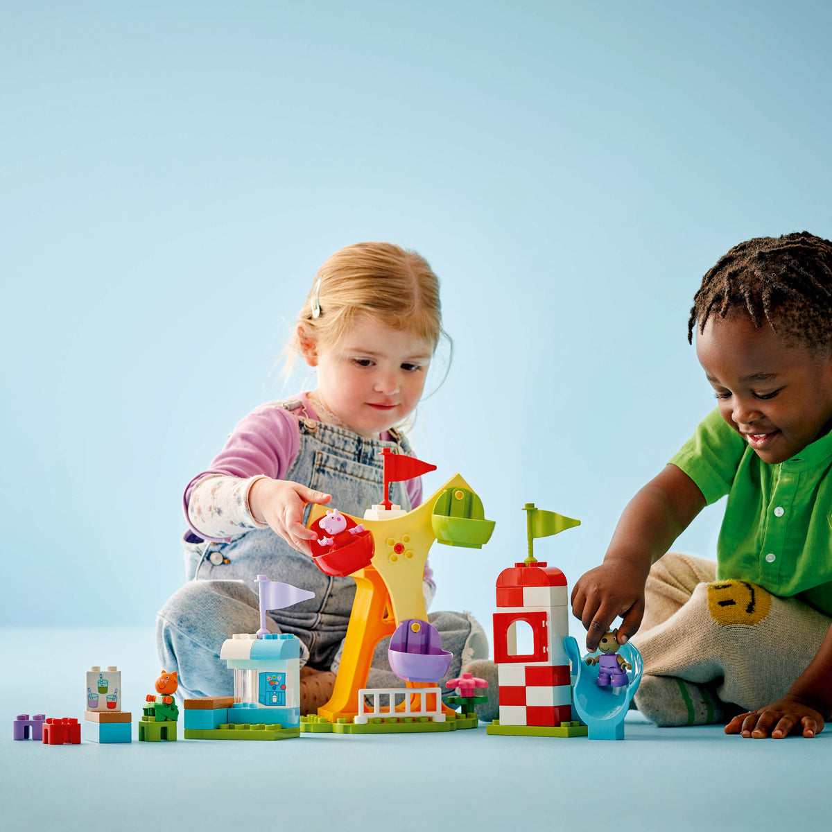 LEGO DUPLO 10453 Funfair lifestyle