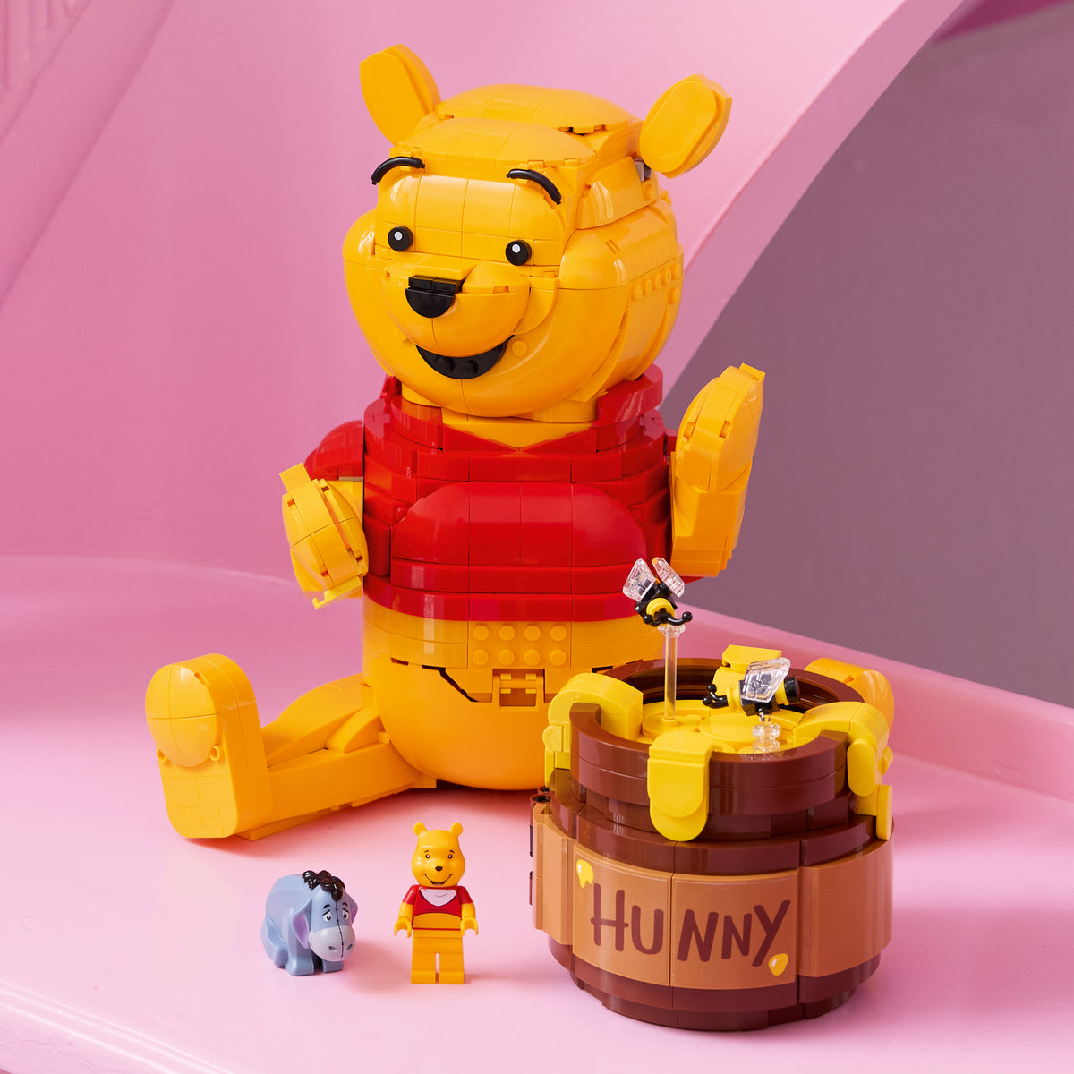 LEGO Disney Classic 43300 Winnie the Pooh lifestyle