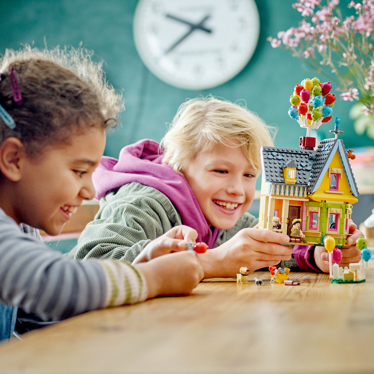 LEGO Disney Classic 43217 ‘Up’ House lifestyle