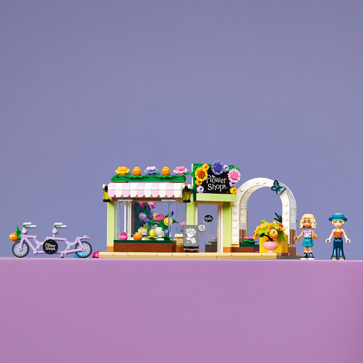 LEGO Friends 42693 Creative Flower Shop lifestyle