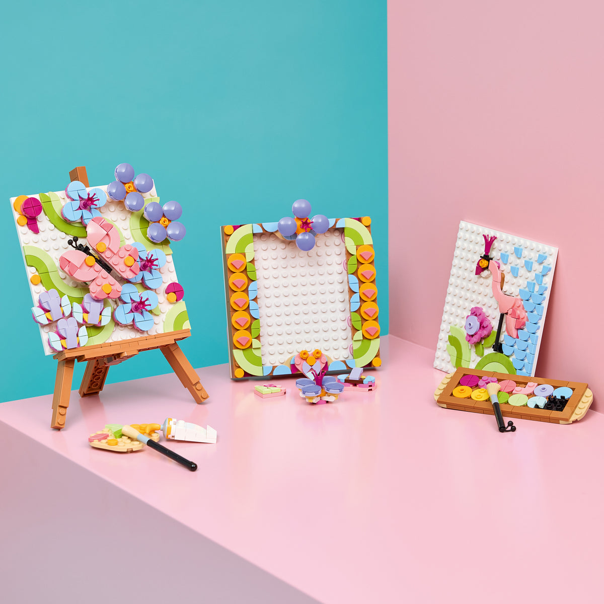 LEGO Creator 3 in 1 31390 Floral Art Decor Painting lifestyle