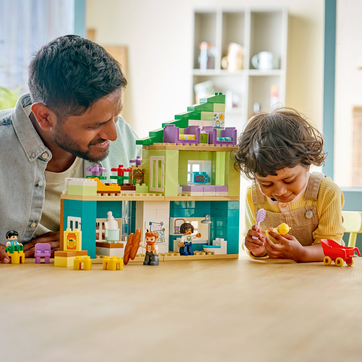 LEGO DUPLO 10470 3 in 1 Modern Family House with Figures lifestyle