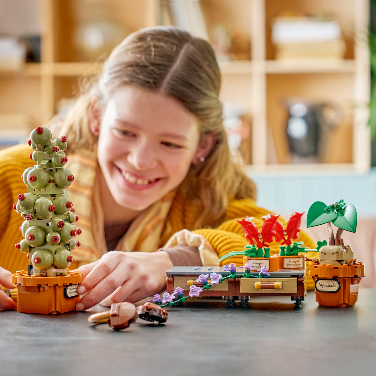 LEGO Harry Potter 76474 Hogwarts Herbology Plants lifestyle