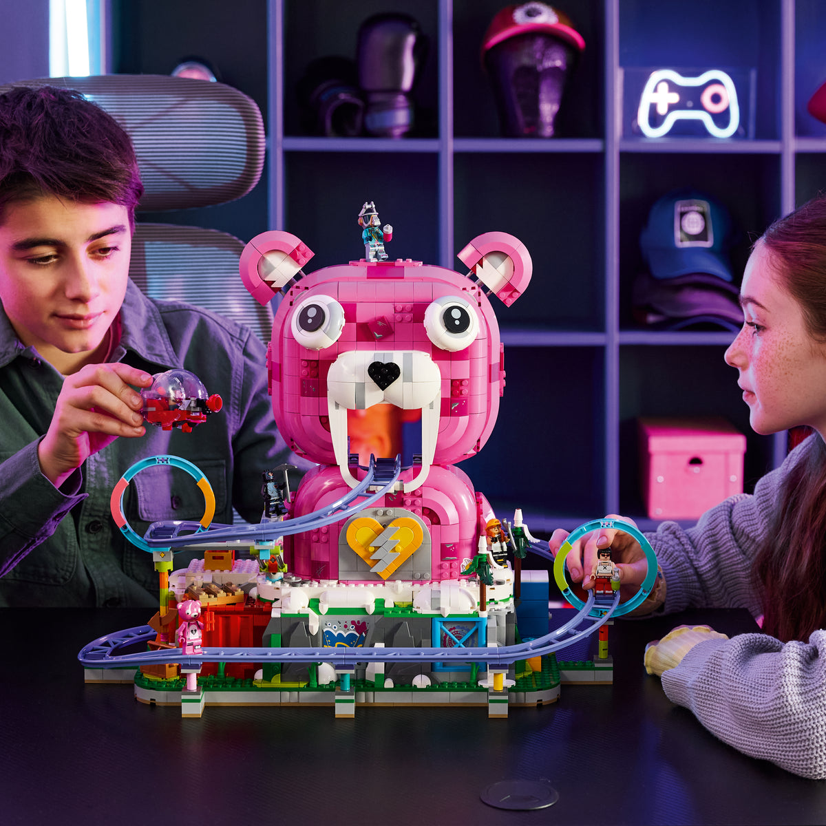 LEGO Fortnite 77082 Rave Cave lifestyle