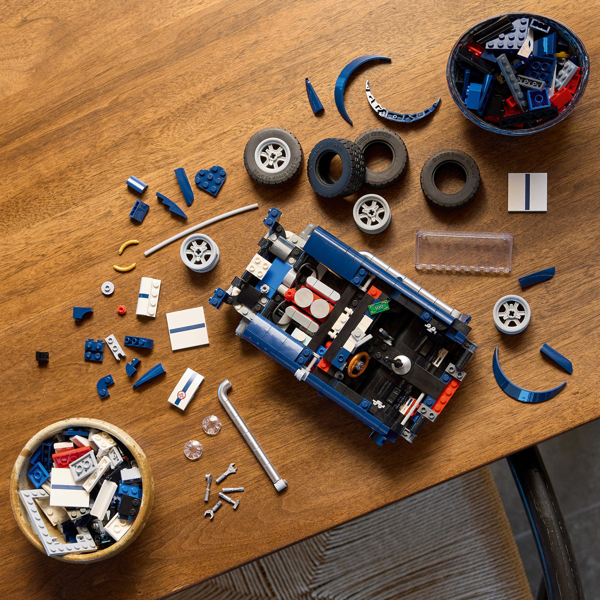 LEGO D2C Icons 10357 Shelby Cobra lifestyle