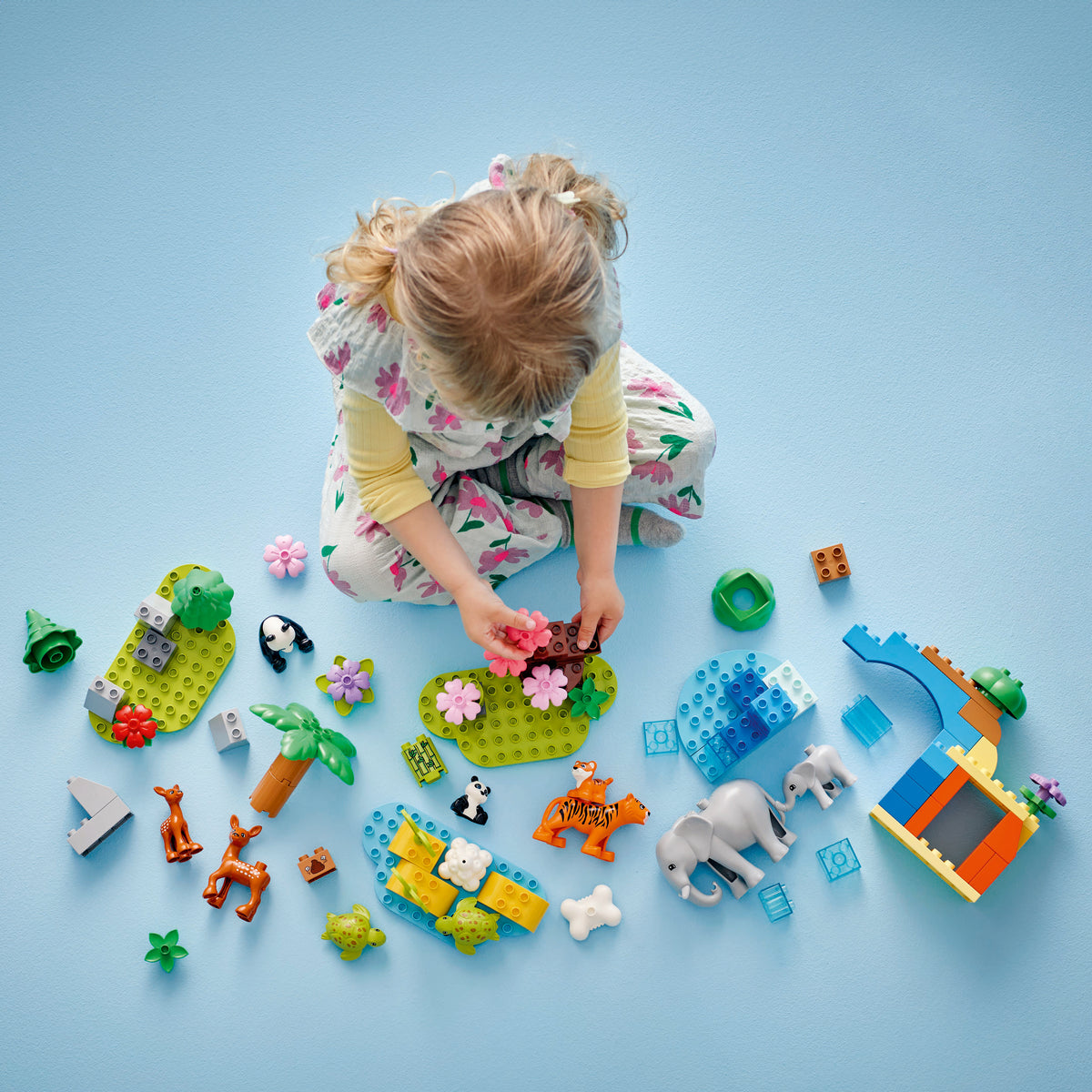 LEGO DUPLO 10446 3in1 Wild Animal Families lifestyle