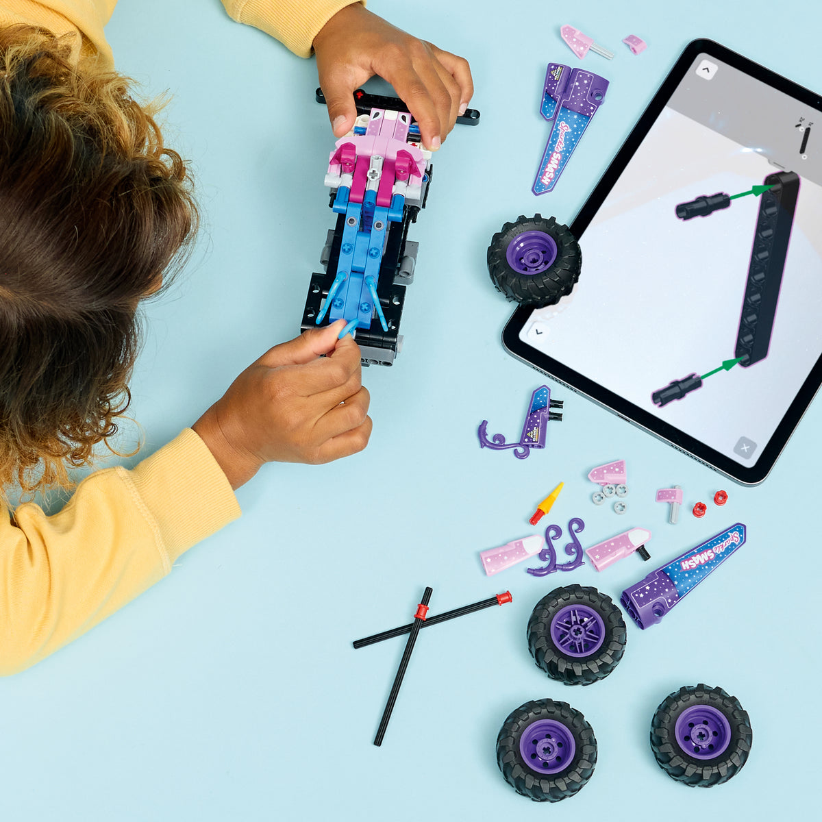 LEGO Technic 42220 Monster Jam Sparkle Smash Pull-Back lifestyle