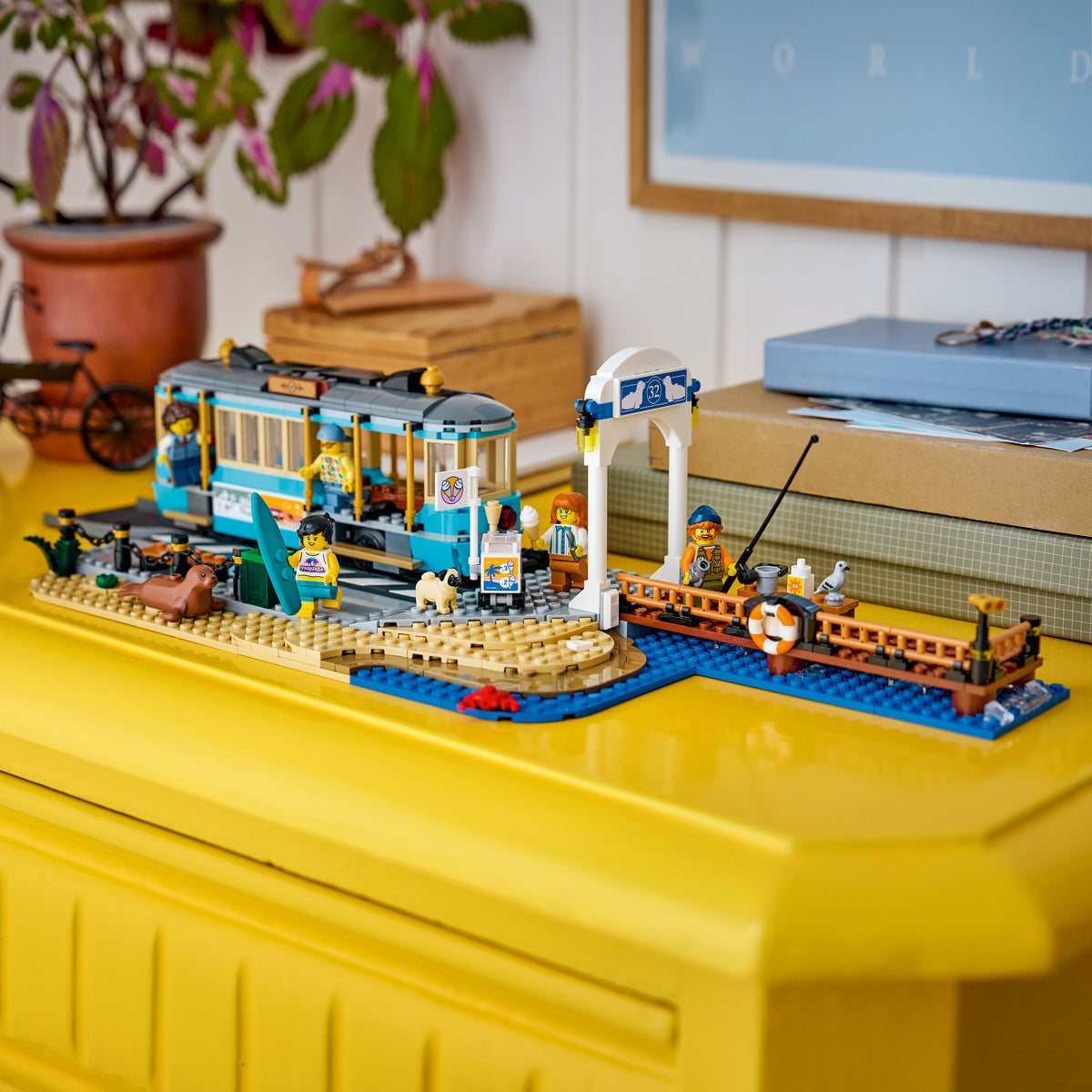 LEGO City 60506 Classic Beach Streetcar lifestyle